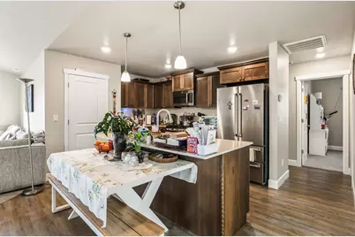 1318 NW Willow Parkway Road, Madras, OR 97741 - Photo 5