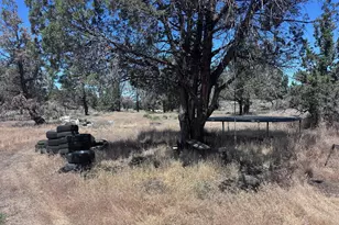 3295 NE 37th St, Redmond, OR 97756 - Photo 5