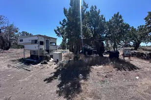 3295 NE 37th St, Redmond, OR 97756 - Photo 3