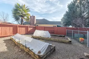 1116 Cashmere Dr, Grants Pass, OR 97527 - Photo 33