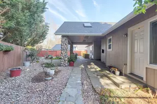 1116 Cashmere Dr, Grants Pass, OR 97527 - Photo 31