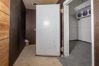 811 E 1st Street, Newberg, OR 97132 - Photo 29