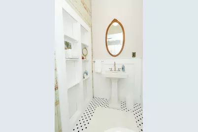 811 E 1st Street, Newberg, OR 97132 - Photo 35