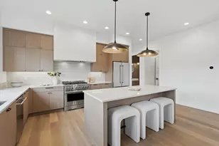 62621 NW Mt Hood Dr, Bend, OR 97703 - Photo 5