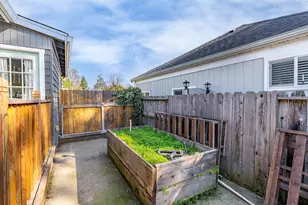 624 S Ivy St, Medford, OR 97501 - Photo 21