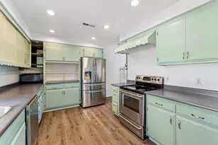 624 S Ivy St, Medford, OR 97501 - Photo 9