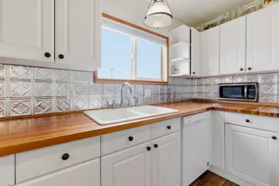 125 SE D Street, Madras, OR 97741 - Photo 15
