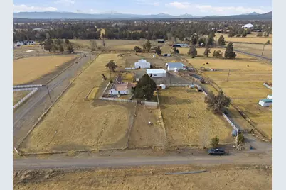 7123 SW 51st Street, Redmond, OR 97756 - Photo 9