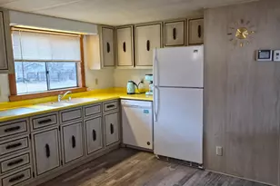 3635 NW Oak Ave NW, Redmond, OR 97756 - Photo 3