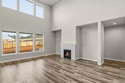 1153 Pumpkin Ridge Drive #322, Eagle Point, OR 97524 - Photo 9