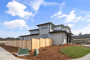 1153 Pumpkin Ridge Dr, Eagle Point, OR 97524 - Photo 41