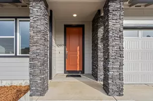 1153 Pumpkin Ridge Dr, Eagle Point, OR 97524 - Photo 5