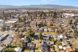 27 Crater Lake Ave, Medford, OR 97504 - Photo 41