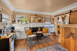 27 Crater Lake Ave, Medford, OR 97504 - Photo 7