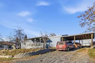 125 W Oregon Ave, Klamath Falls, OR 97601 - Photo 1