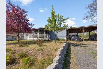 125 W Oregon Avenue, Klamath Falls, OR 97601 - Photo 1