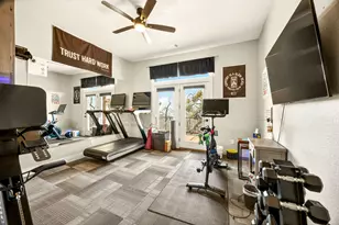 4182 N Roxy Dr, Medford, OR 97504 - Photo 39