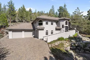 2279 NW Putnam Rd, Bend, OR 97703 - Photo 3