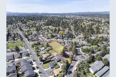 2640 NE 8th Street, Bend, OR 97701 - Photo 13