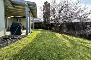 135 Meadow Slope Dr, Talent, OR 97540 - Photo 43