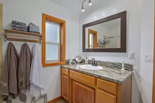 208 Chestnut Ln, Grants Pass, OR 97526 - Photo 21