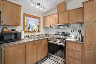 208 Chestnut Ln, Grants Pass, OR 97526 - Photo 13