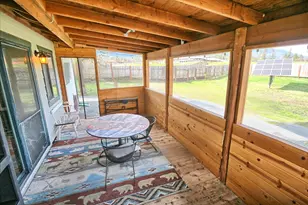 17275 Water Gap Rd, Williams, OR 97544 - Photo 27