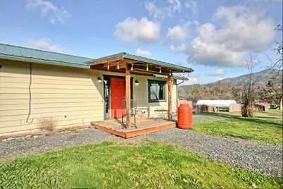 17275 Water Gap Road, Williams, OR 97544 - Photo 7