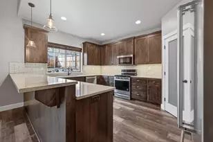 2793 SW 33rd St, Redmond, OR 97756 - Photo 11