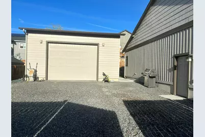 2793 SW 33rd Street, Redmond, OR 97756 - Photo 5