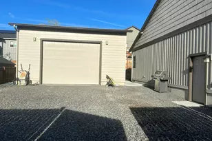 2793 SW 33rd St, Redmond, OR 97756 - Photo 5