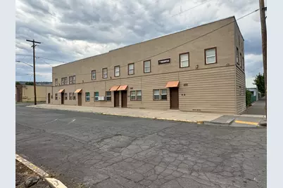 2105 Holly Avenue, Klamath Falls, OR 97601 - Photo 1