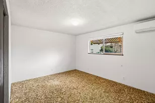 306 SW 3rd St, Grants Pass, OR 97526 - Photo 13