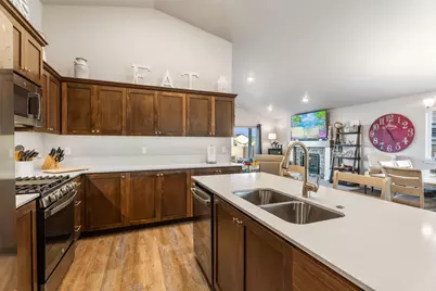 3556 NW 10th Place, Redmond, OR 97756 - Photo 11