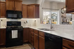 21331 NE Eagle Crossing Ave, Bend, OR 97701 - Photo 9