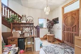 425 S Oakdale Ave, Medford, OR 97501 - Photo 7