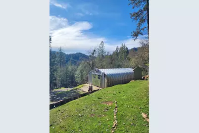 18525 E Evans Creek Road, Rogue River, OR 97537 - Photo 5