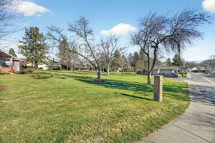 3192 Arnold Palmer Wy, Medford, OR 97504 - Photo 93