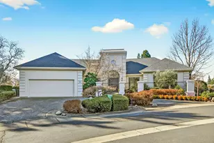 3192 Arnold Palmer Wy, Medford, OR 97504 - Photo 1