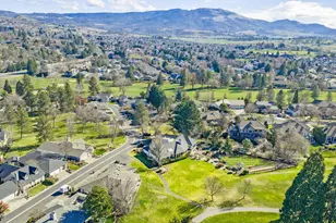 3192 Arnold Palmer Wy, Medford, OR 97504 - Photo 97