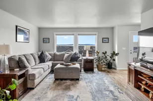 433 SE Larkspur Dr, Madras, OR 97741 - Photo 1