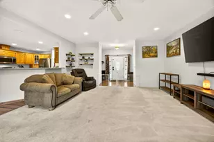 884 Mendolia Way, Central Point, OR 97502 - Photo 11