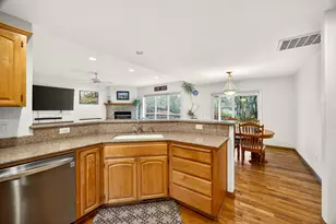 884 Mendolia Way, Central Point, OR 97502 - Photo 7