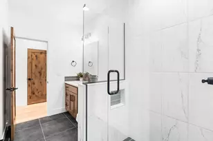 56282 Elk Run Dr, Bend, OR 97707 - Photo 17