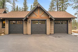 56282 Elk Run Dr, Bend, OR 97707 - Photo 3