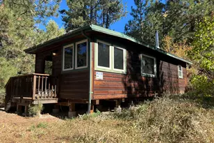 109 S 3rd Ave S, Chiloquin, OR 97624 - Photo 3