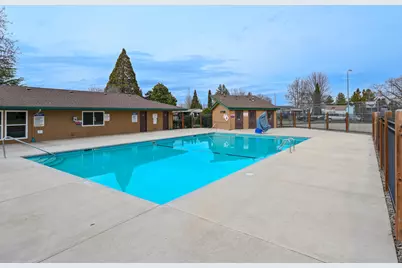 958 Mindy Sue, Medford, OR 97501 - Photo 23