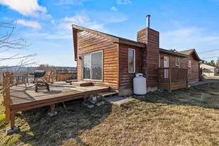 418 S Lalo Ave, Chiloquin, OR 97624 - Photo 3