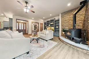 69255 Crooked Horseshoe Rd, Sisters, OR 97759 - Photo 19