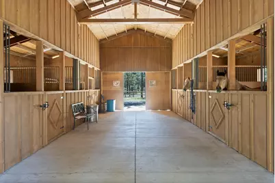 69255 Crooked Horseshoe Road, Sisters, OR 97759 - Photo 11